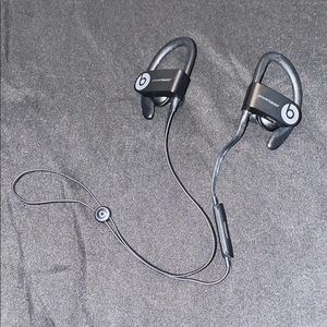 Power beats 3 wireless headphones